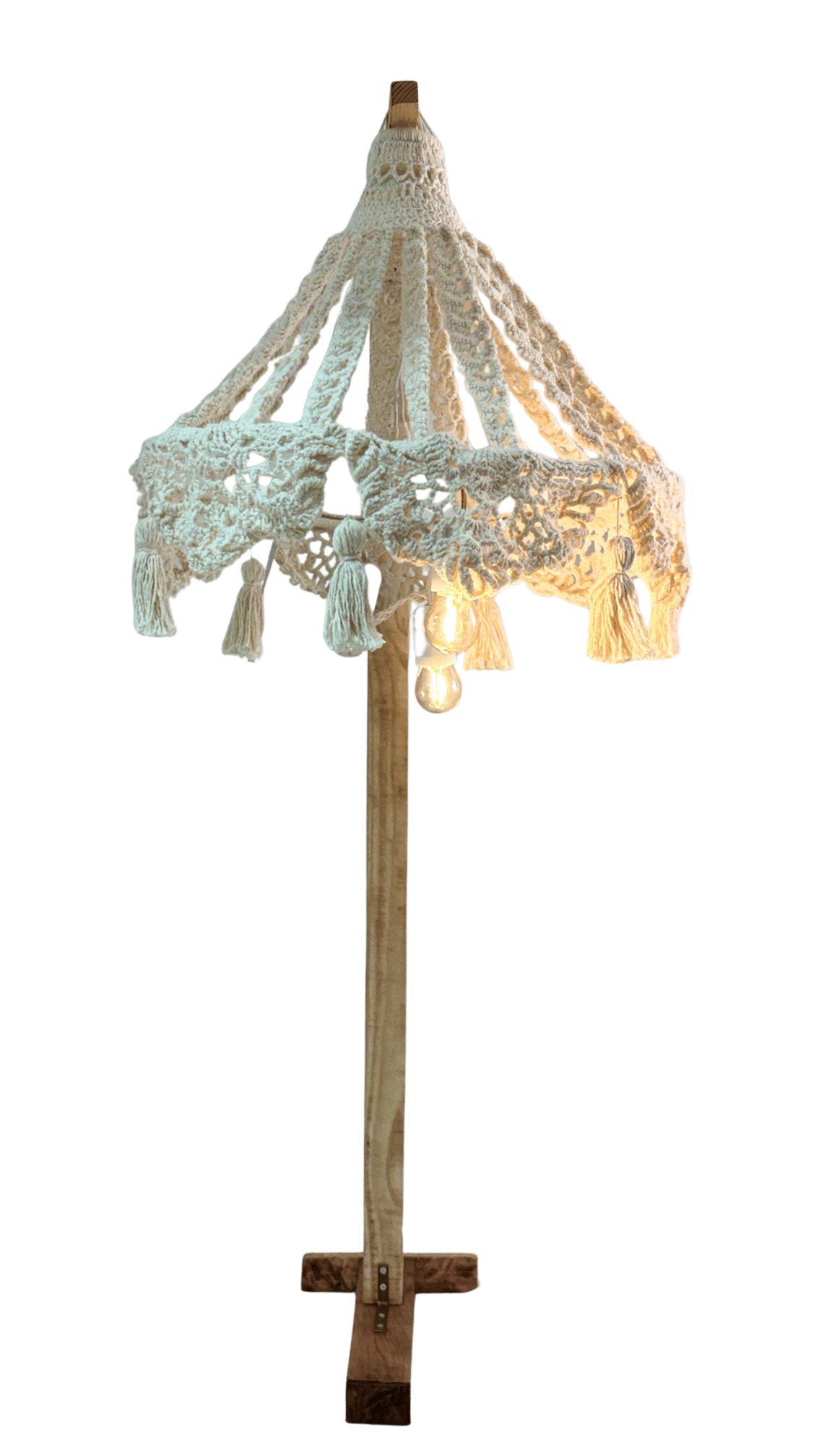 002 - Magali - Lustre 1 em baixa.png