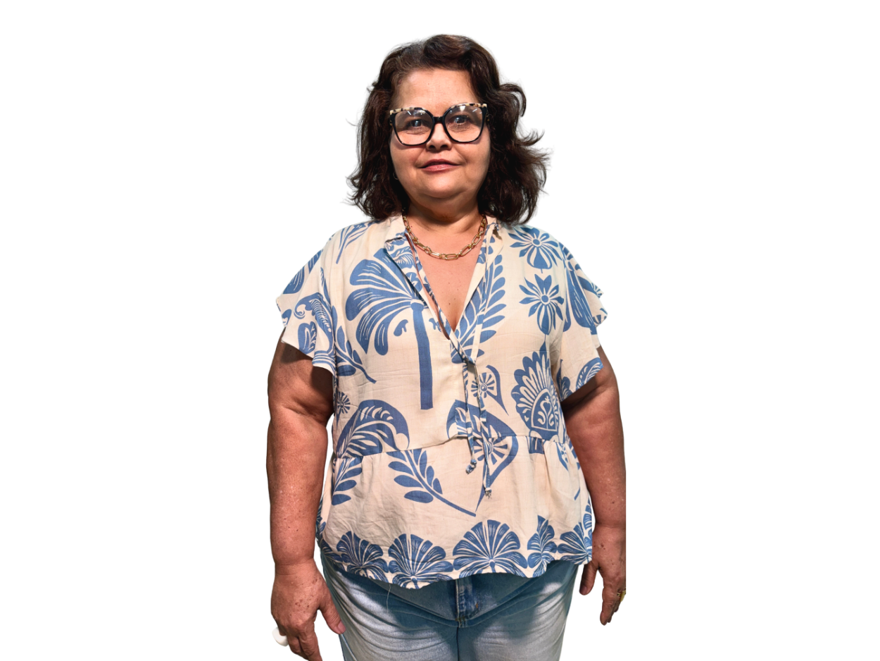    	 Paula Cristina Teixeira